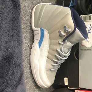 Jordan 12 university blue
